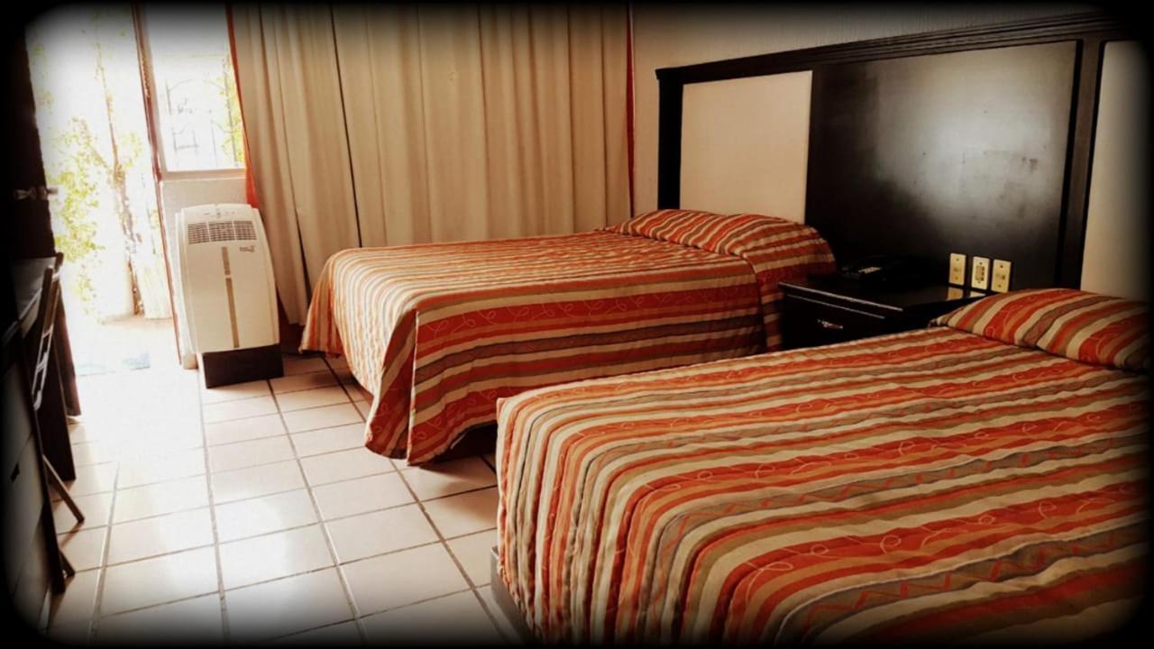 Hotel Florida Plaza Durango Exteriör bild